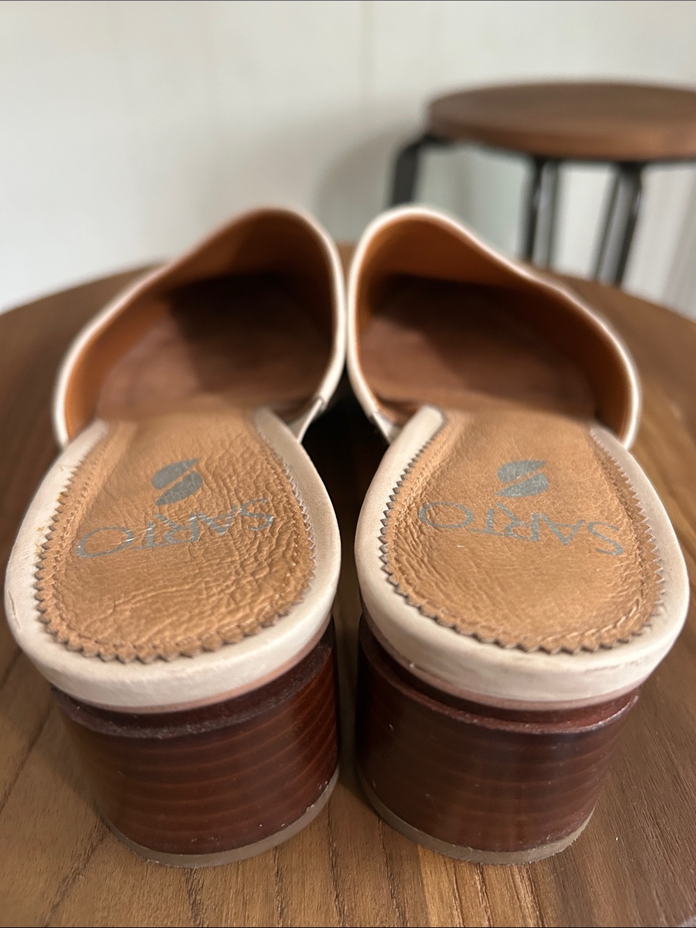 Franco Sarto Cream Pointed Leather Slide Mules - Picture 4 of 11